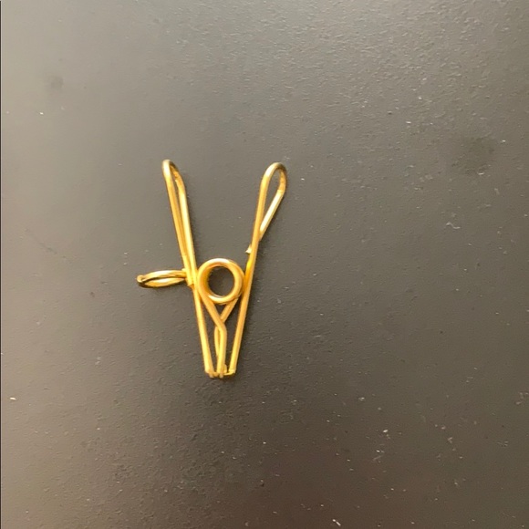 GOLD CLIPS - Picture 3 of 6